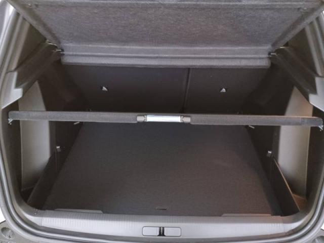 Peugeot 2008 image 9