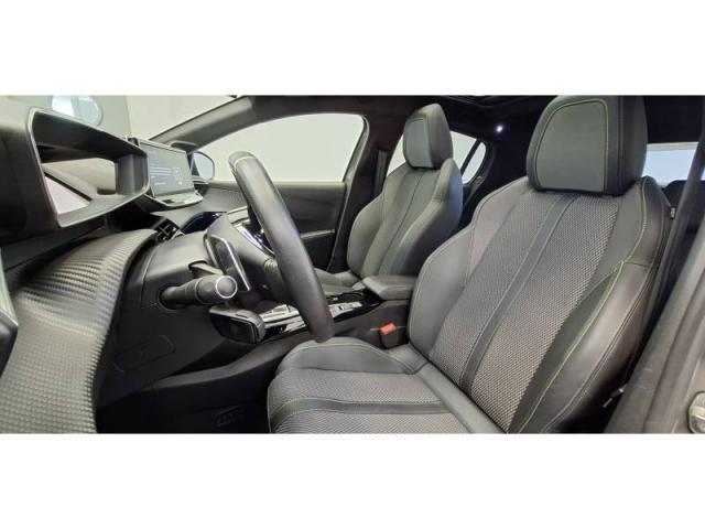 Peugeot 208 image 1