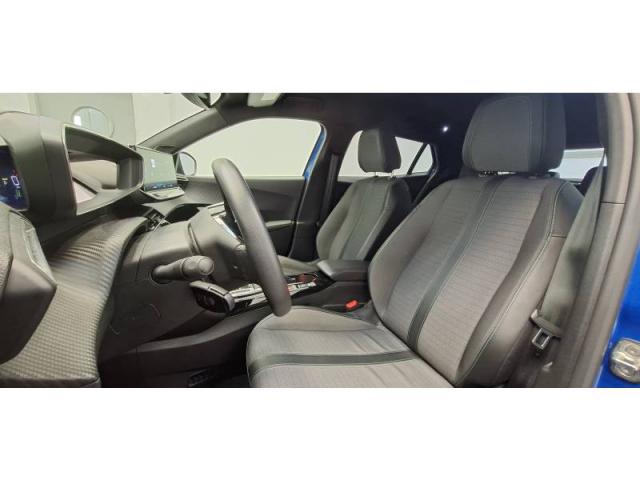 Peugeot 2008 image 9