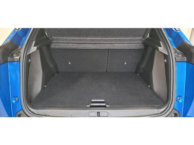 Peugeot 2008 image 6