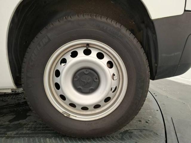 Peugeot Partner image 8