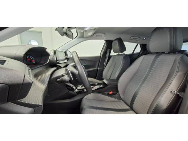 Peugeot 2008 image 6