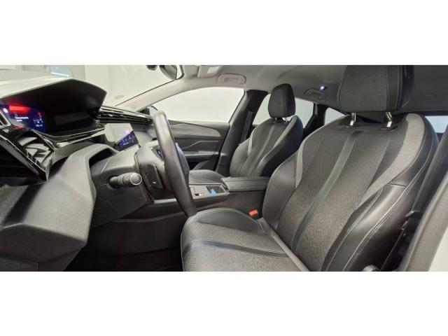 Peugeot 308 image 8