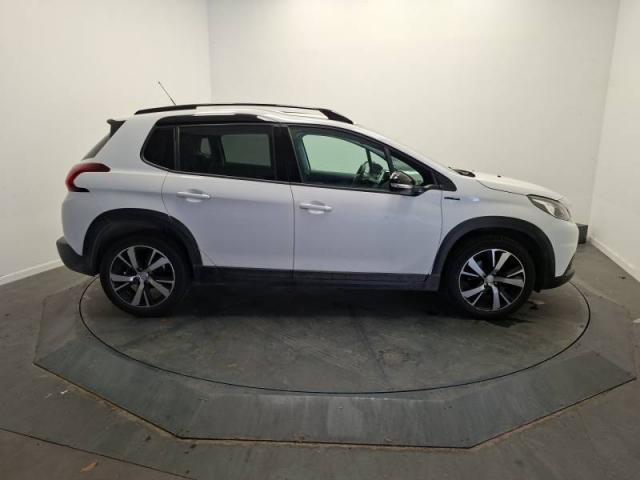 Peugeot 2008 image 8