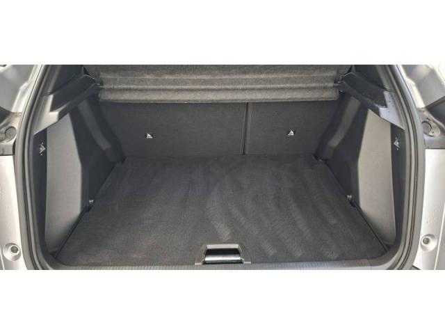 Peugeot 2008 image 3