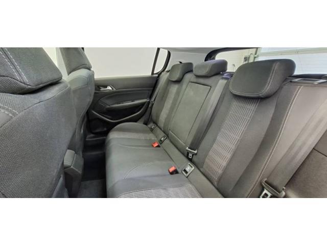 Peugeot 308 image 7