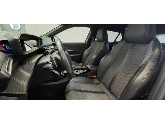 Peugeot 2008 image 2