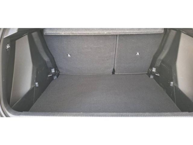 Peugeot 2008 image 6