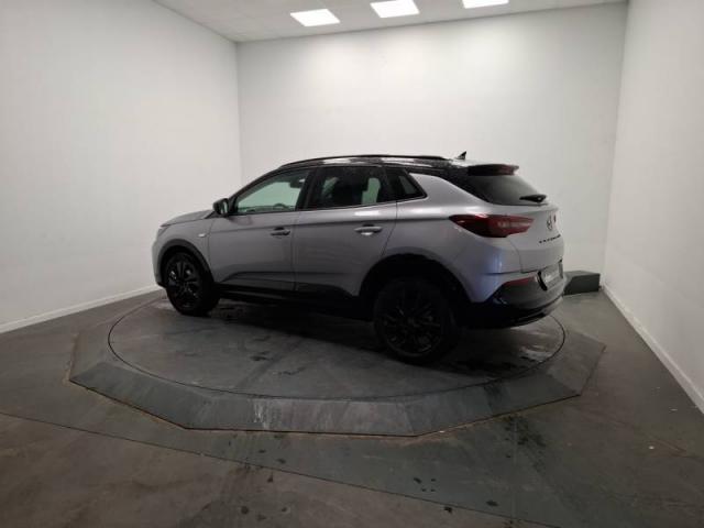 Opel Grandland image 9