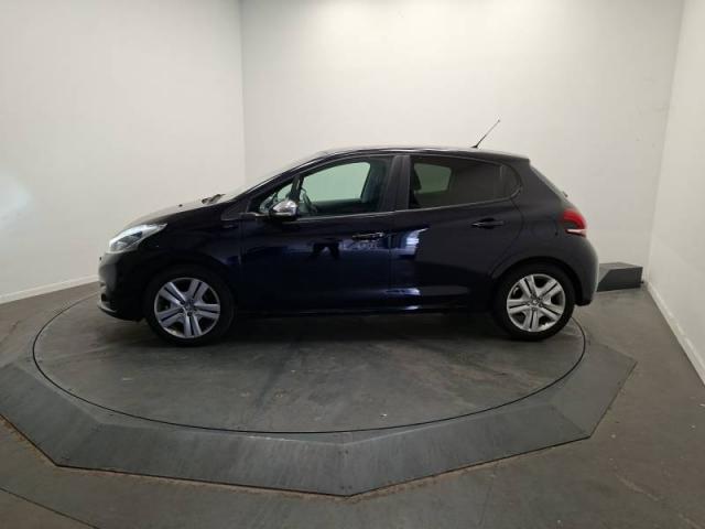 Peugeot 208 image 6