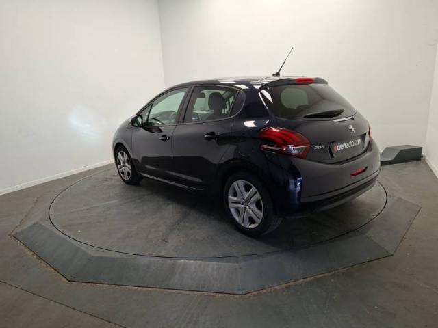 Peugeot 208 image 9