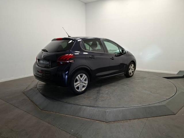 Peugeot 208 image 5