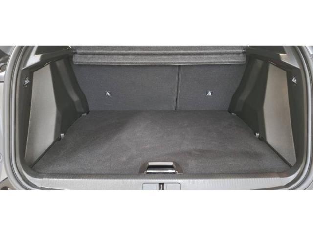 Peugeot 2008 image 6