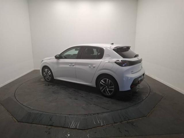 Peugeot 208 image 6