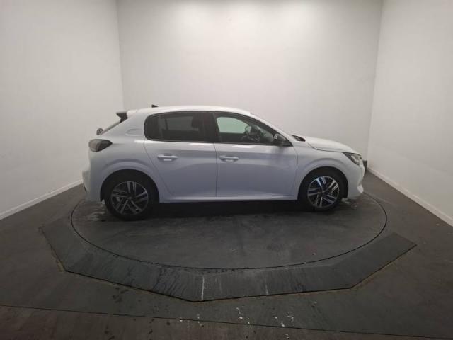 Peugeot 208 image 9