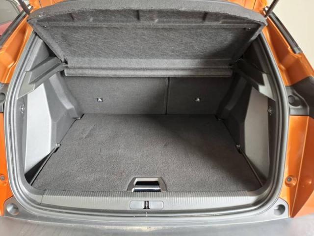 Peugeot 2008 image 9