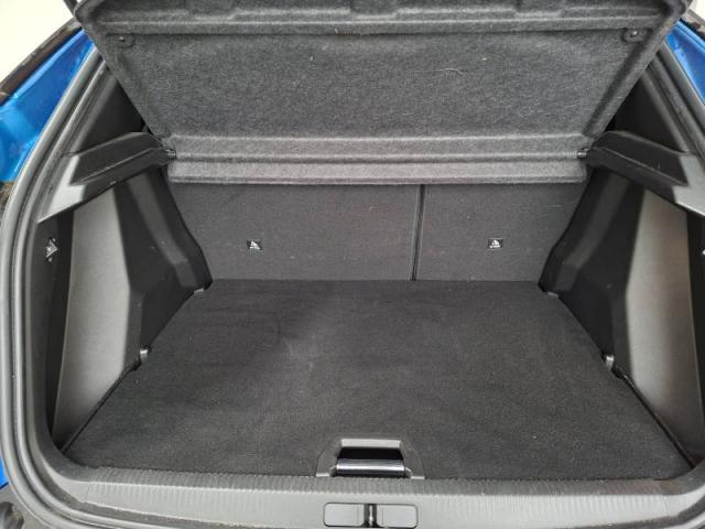 Peugeot 2008 image 3
