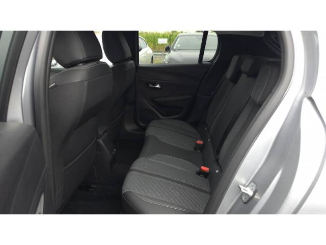 Peugeot 208 image 7