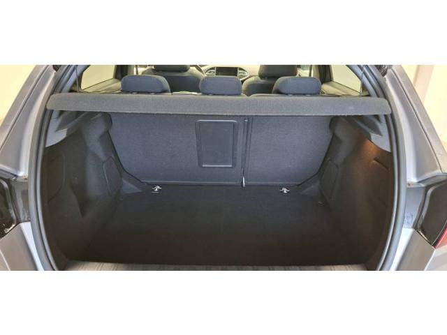 Peugeot 308 image 3