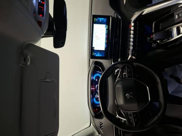 Peugeot 3008 image 6