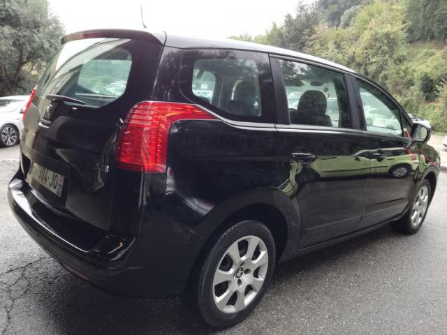 Peugeot 5008 image 2