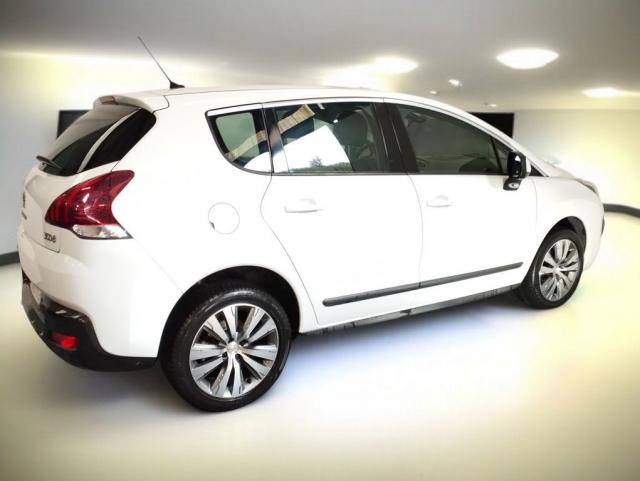 Peugeot 3008 image 1