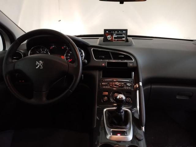 Peugeot 3008 image 2