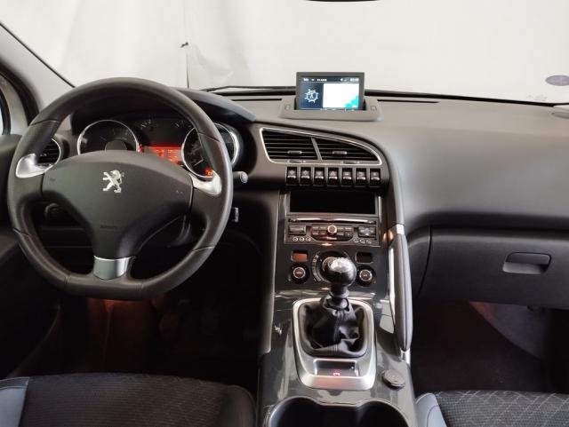 Peugeot 3008 image 1