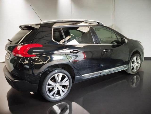 Peugeot 2008 image 2