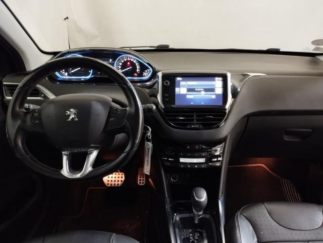 Peugeot 2008 image 1
