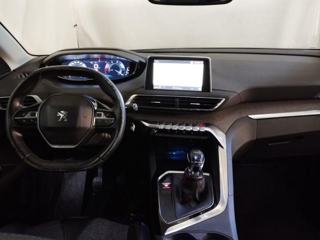 Peugeot 3008 image 1