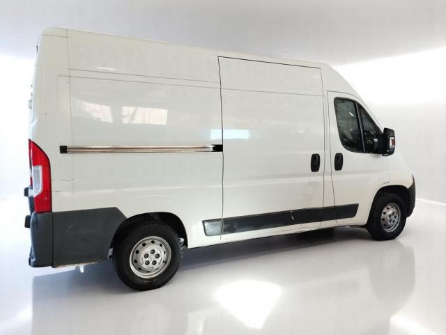 Peugeot Boxer image 1