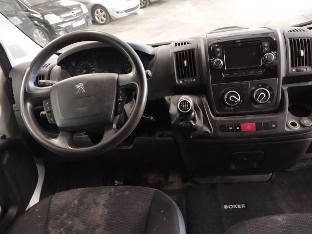 Peugeot Boxer image 2