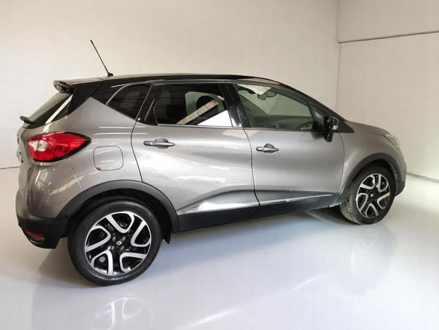 Renault Captur image 1