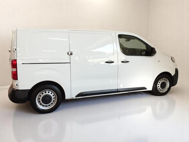 Peugeot Expert image 1