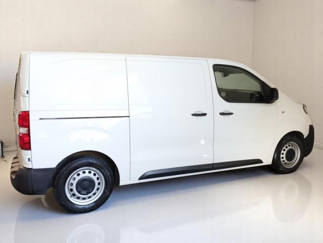 Peugeot Expert image 1