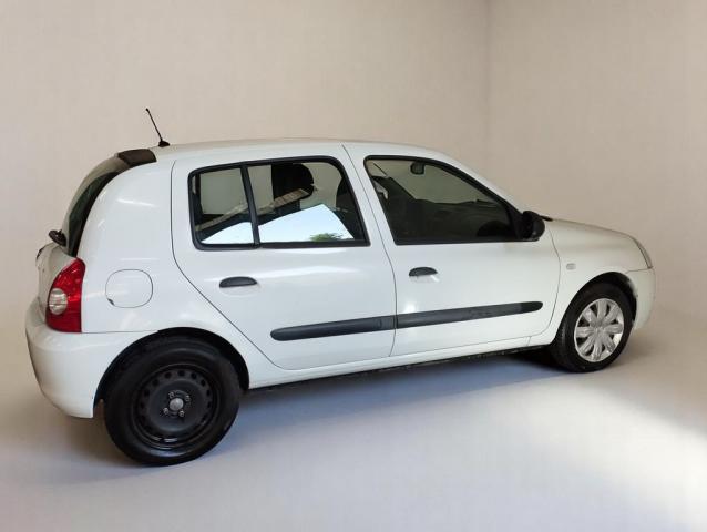 Renault Clio image 1