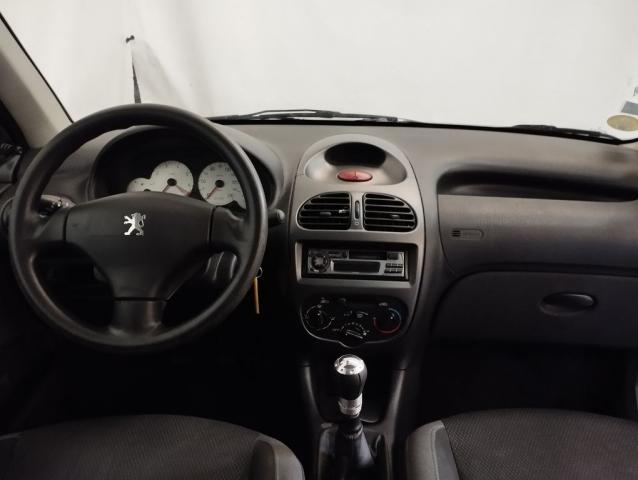 Peugeot 206 image 1