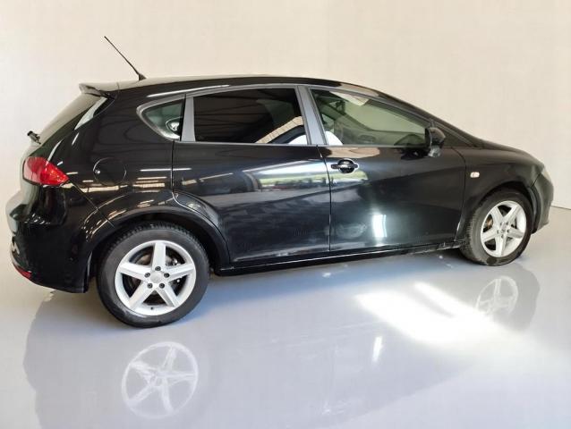 Seat Leon image 1