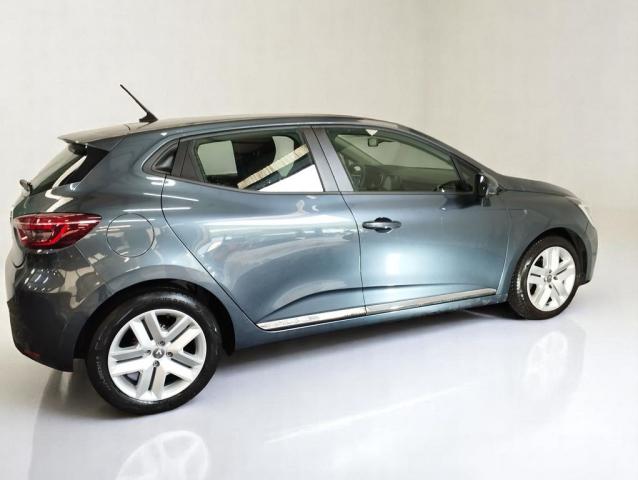 Renault Clio image 2