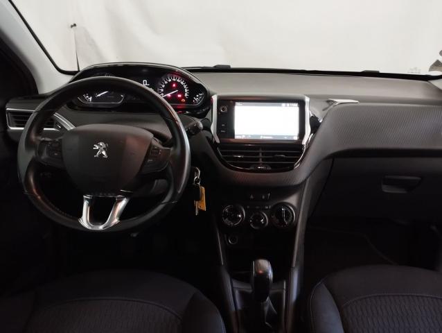 Peugeot 208 image 1