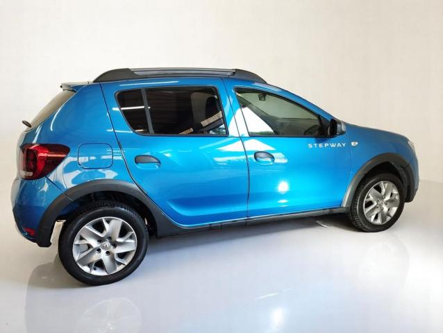 Dacia Sandero image 2
