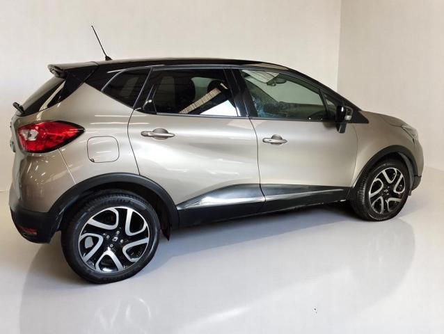 Renault Captur image 1