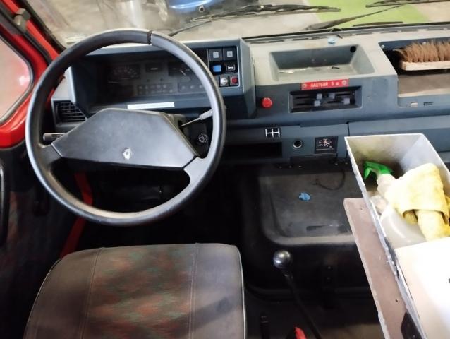 Renault Master image 1