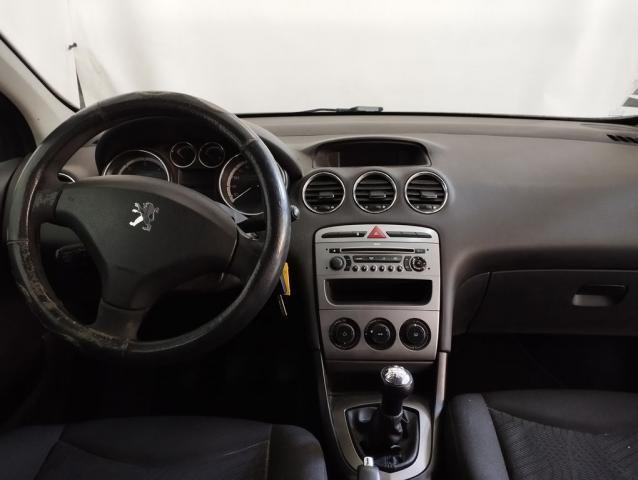 Peugeot 308 image 1