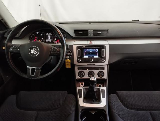 Volkswagen Passat Sw image 1