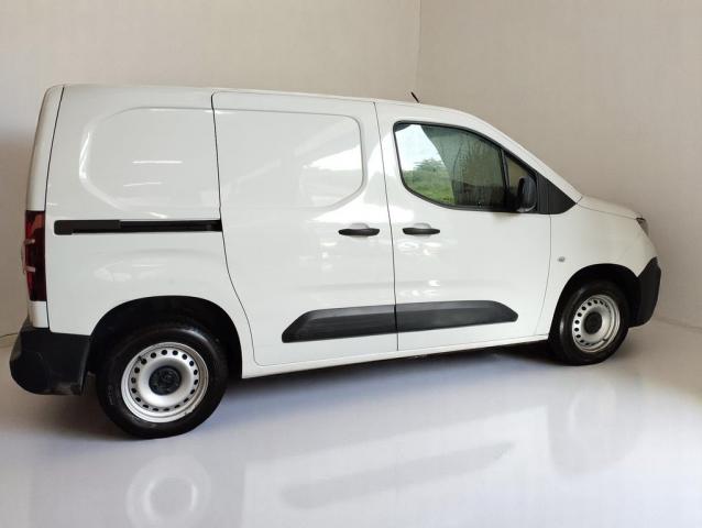 Peugeot Partner image 1