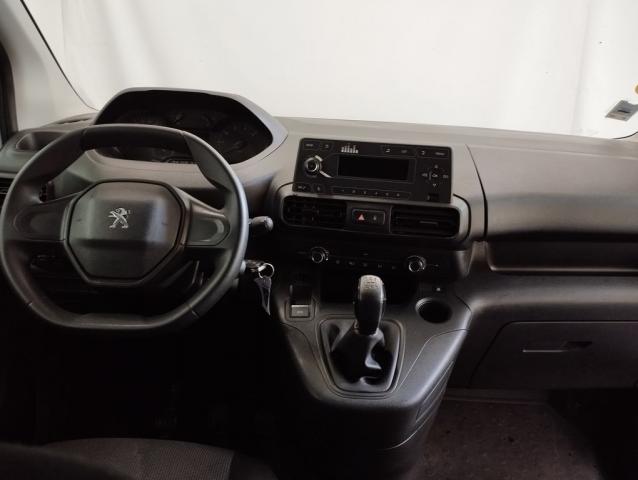 Peugeot Partner image 2