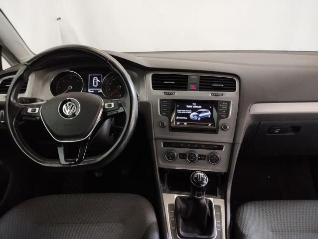Volkswagen Golf image 2