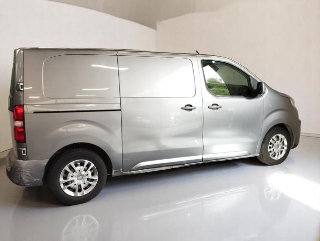 Peugeot Expert image 2